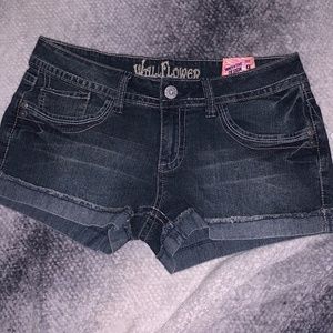 Wall Flower Denim Shorts, Size 9